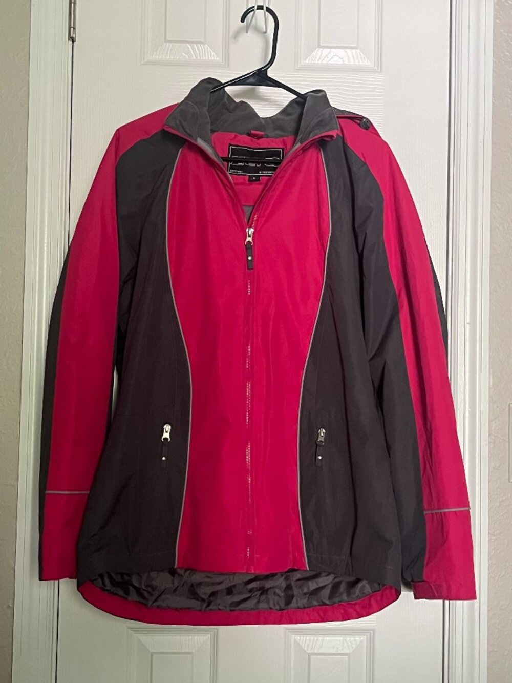 Below Zero by Rothschild Pink and Gray Jacket Size S